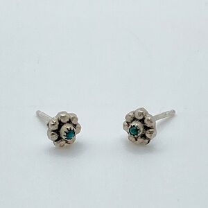 Vtg Navajo Sterling Silver & Turquoise Flower Stud Earrings Tiny / 6mm